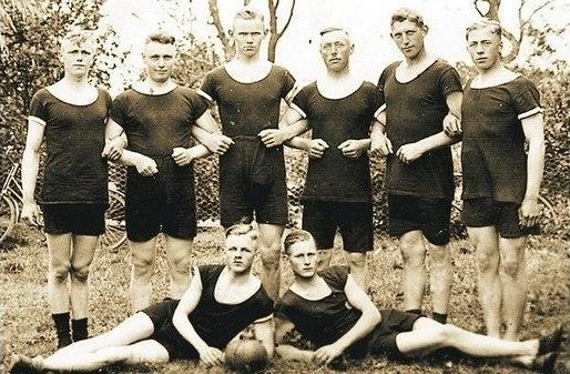Westerloyer Schleuderballmannschaft von 1921